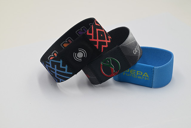 ��˿���乤�տ�-���Ը��е�����